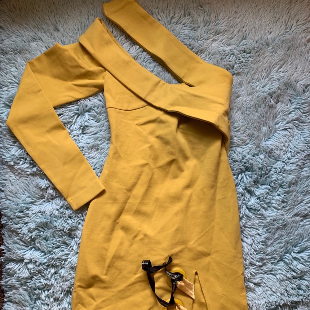 BBXMBAF dress!! Sz US 6!! UK 8 !! NEVER WORN!!!